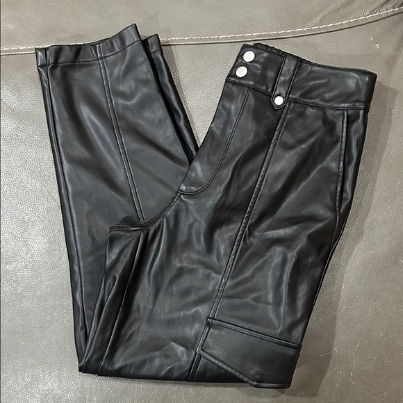 7 for all Mankind women’s Black Pleather Pants, Size S. EUC - Picture 3 of 8